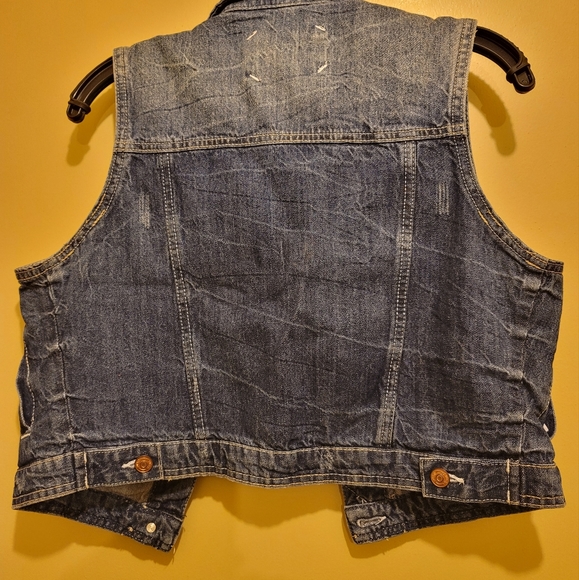 Cropped Denim Vest (woman's large) - Picture 2 of 4